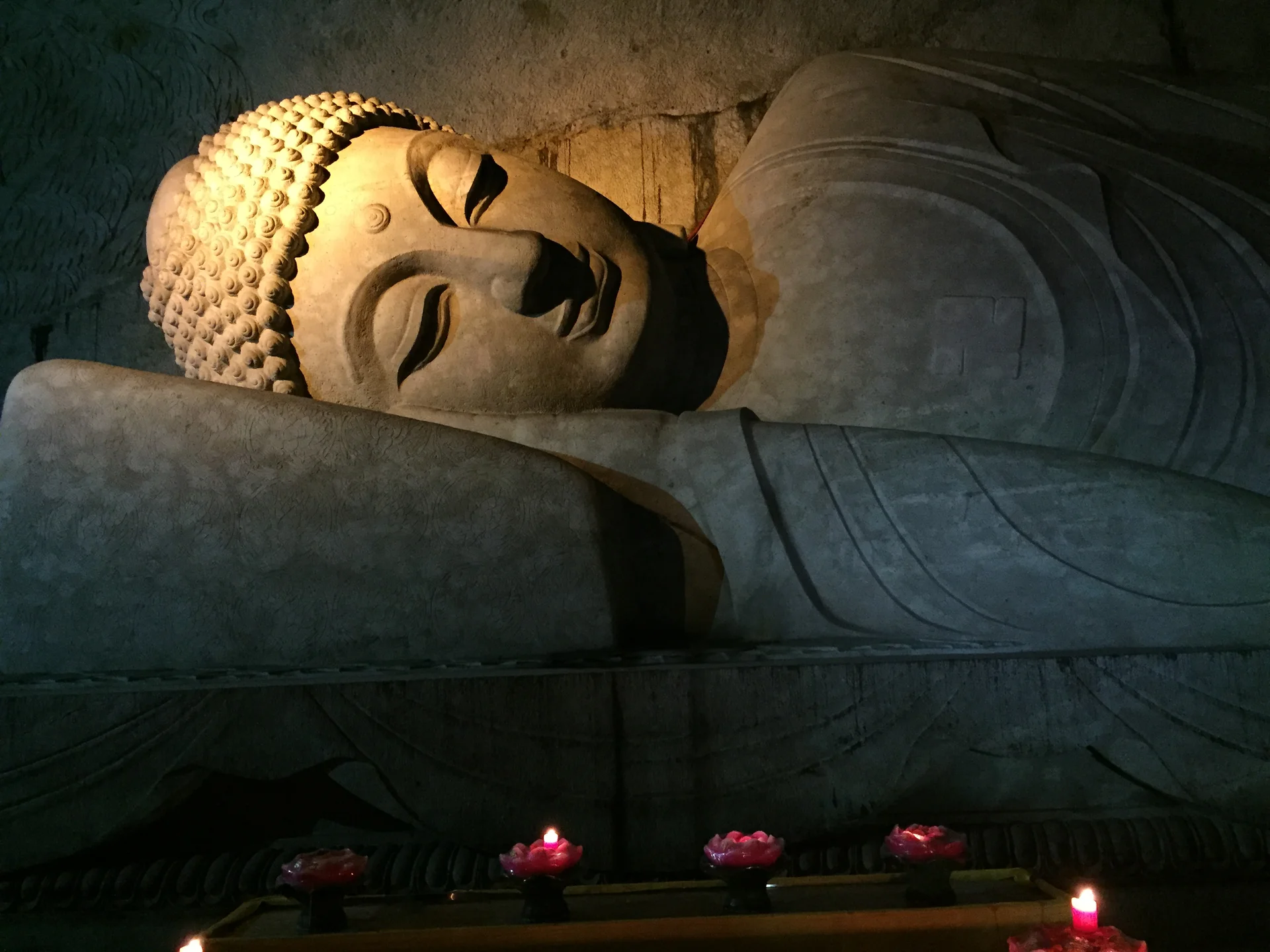 Sleeping Buddha Statue